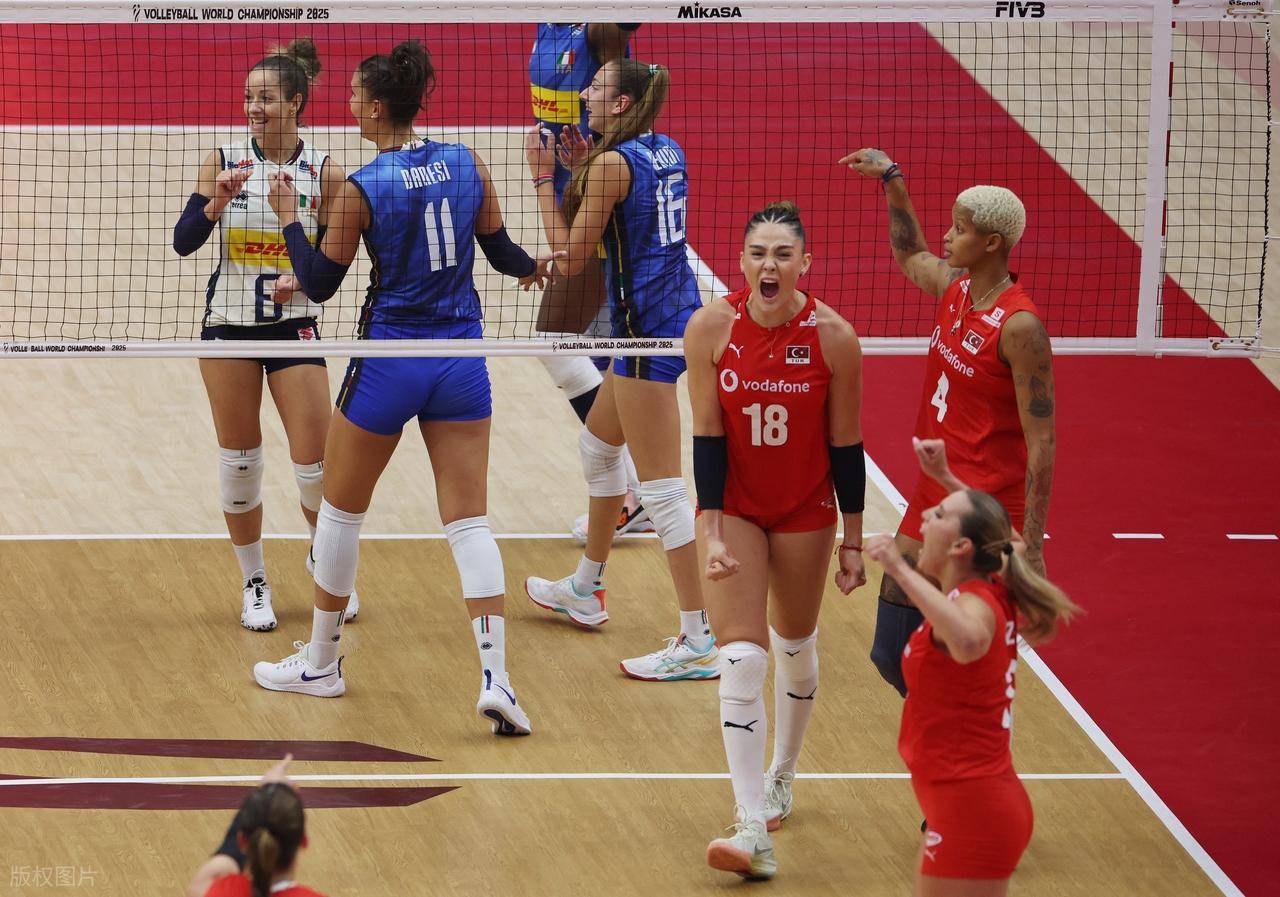 爱游戏链接-足球赛场精彩绝伦，比赛结果扣人心弦的简单介绍