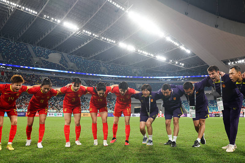 爱游戏电竞-女足国家队士气高涨，积极备战