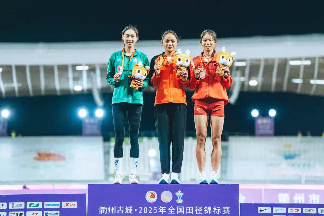 爱游戏视频-包含云南队在比赛中表现抢眼，赢得比赛尊严的词条