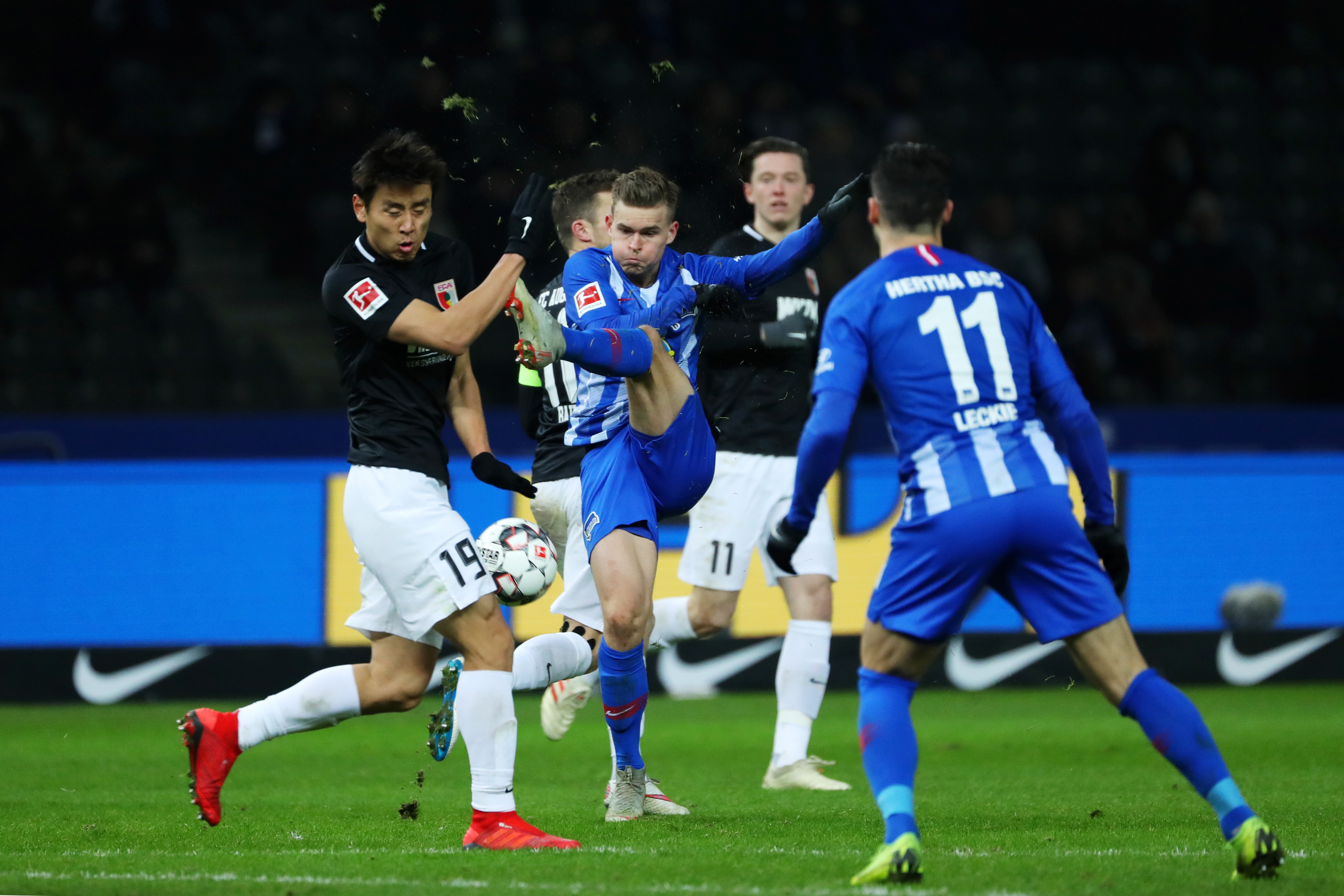 爱游戏娱乐-柏林赫塔战平，暂时脱离降级区的简单介绍