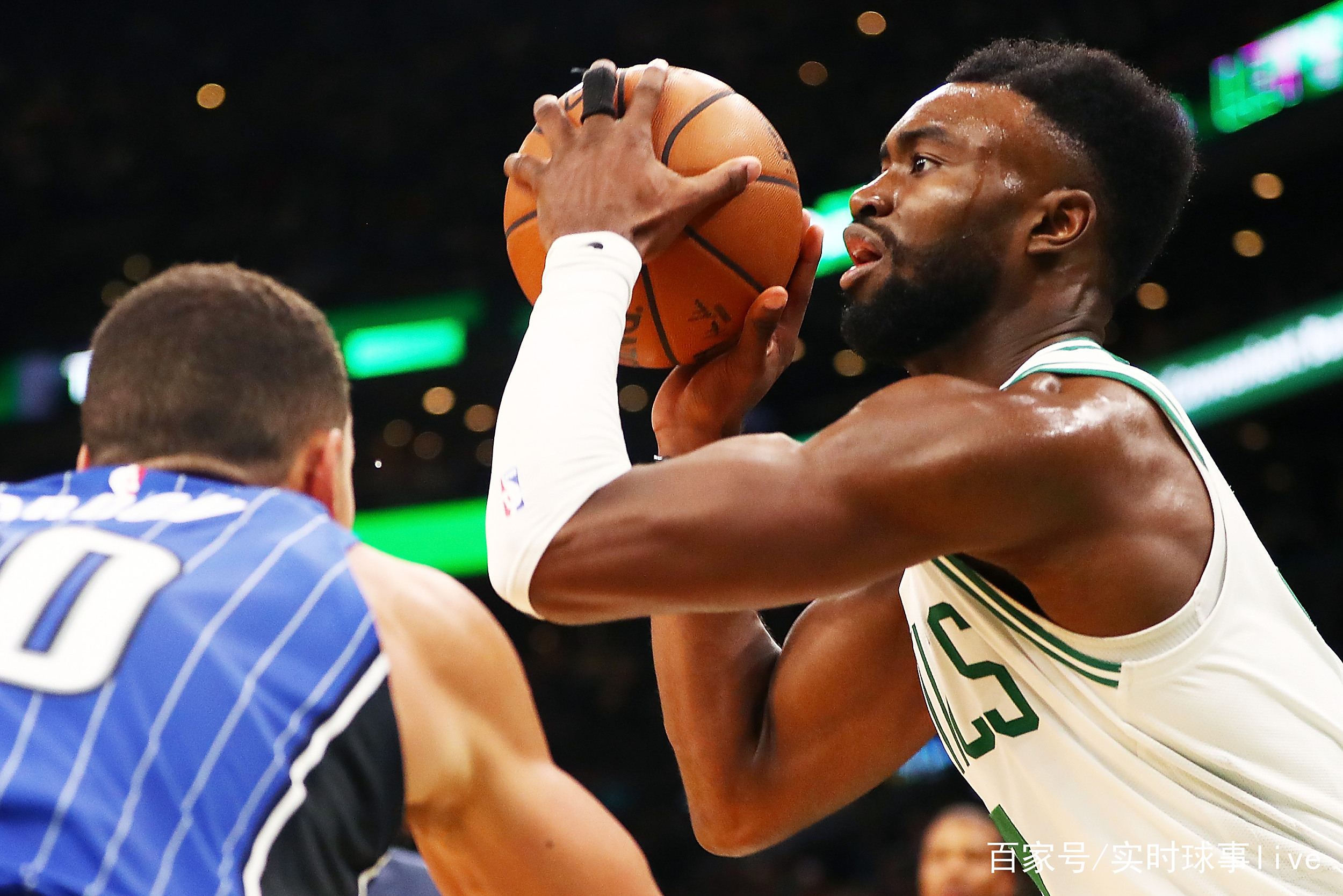 爱游戏投注-凯尔特人不敌公牛,失之烂番莱