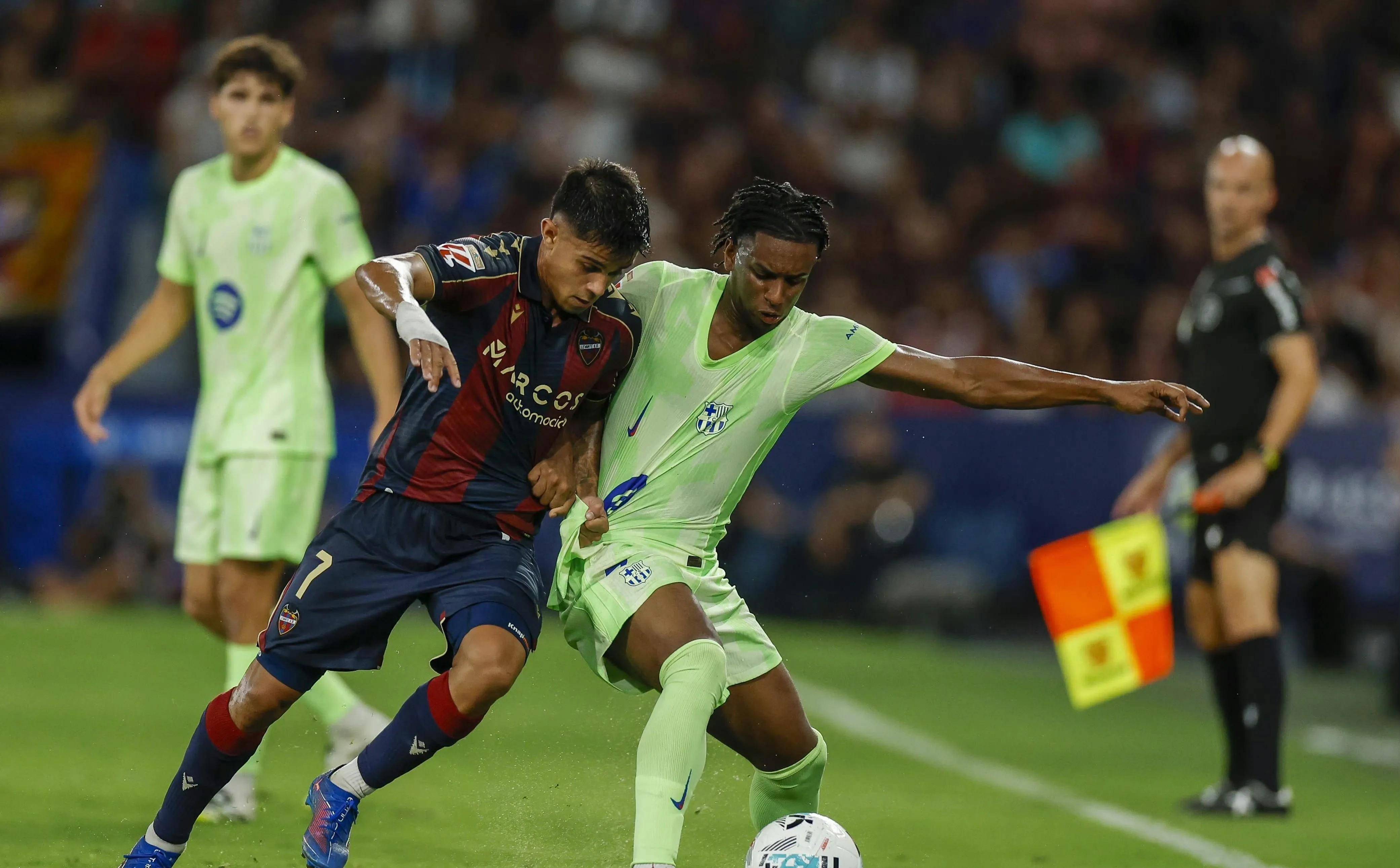 爱游戏网站-马竞主场失利，巴萨将领先优势扩大的简单介绍