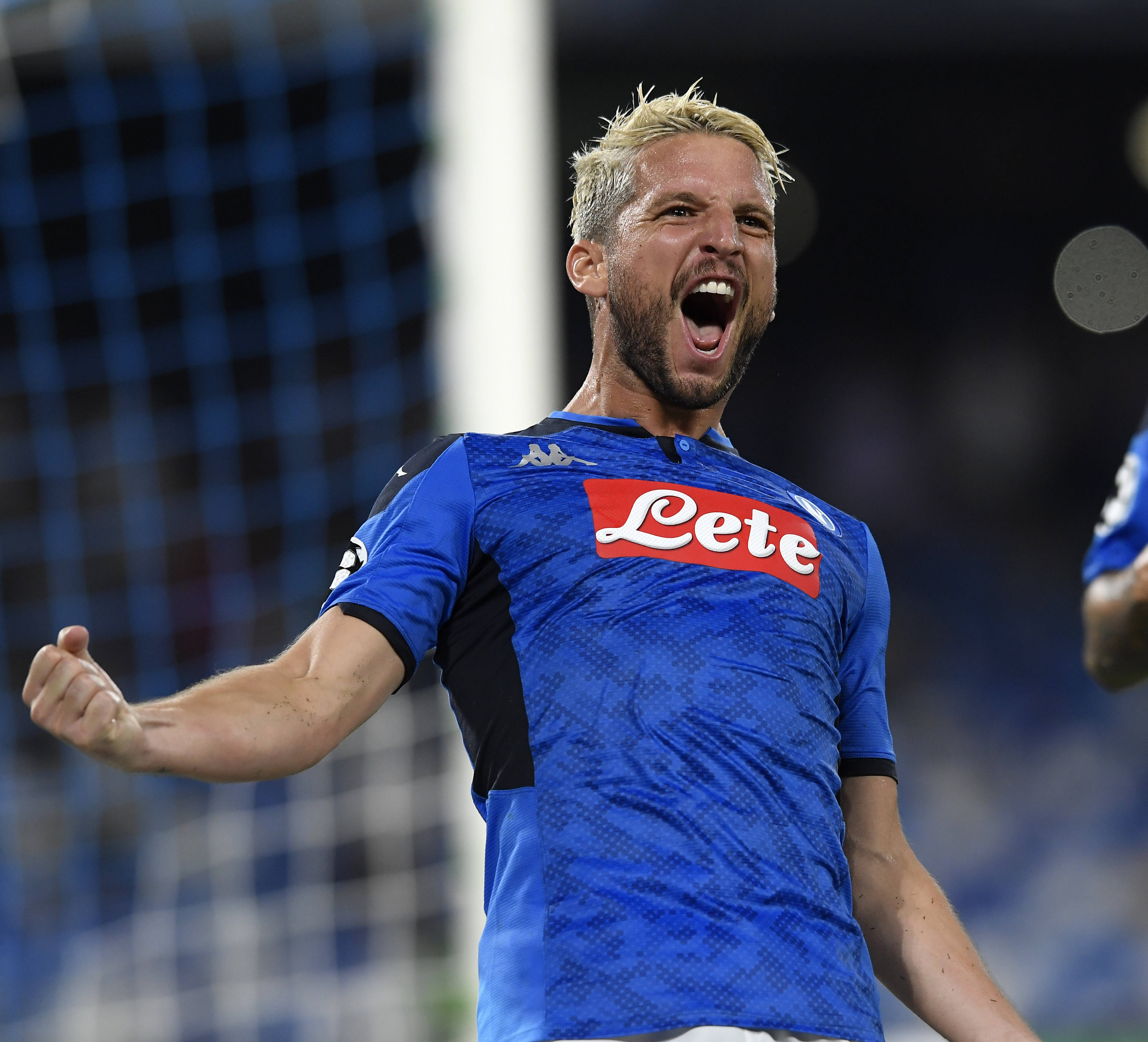 爱游戏app-关于赫罗纳客场平局,保持不败纪录的信息