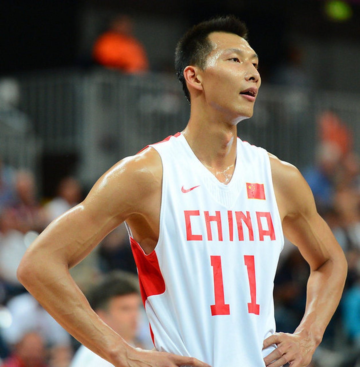 爱游戏竞技-关于易建联32分表现抢眼，带领球队取得胜利的信息