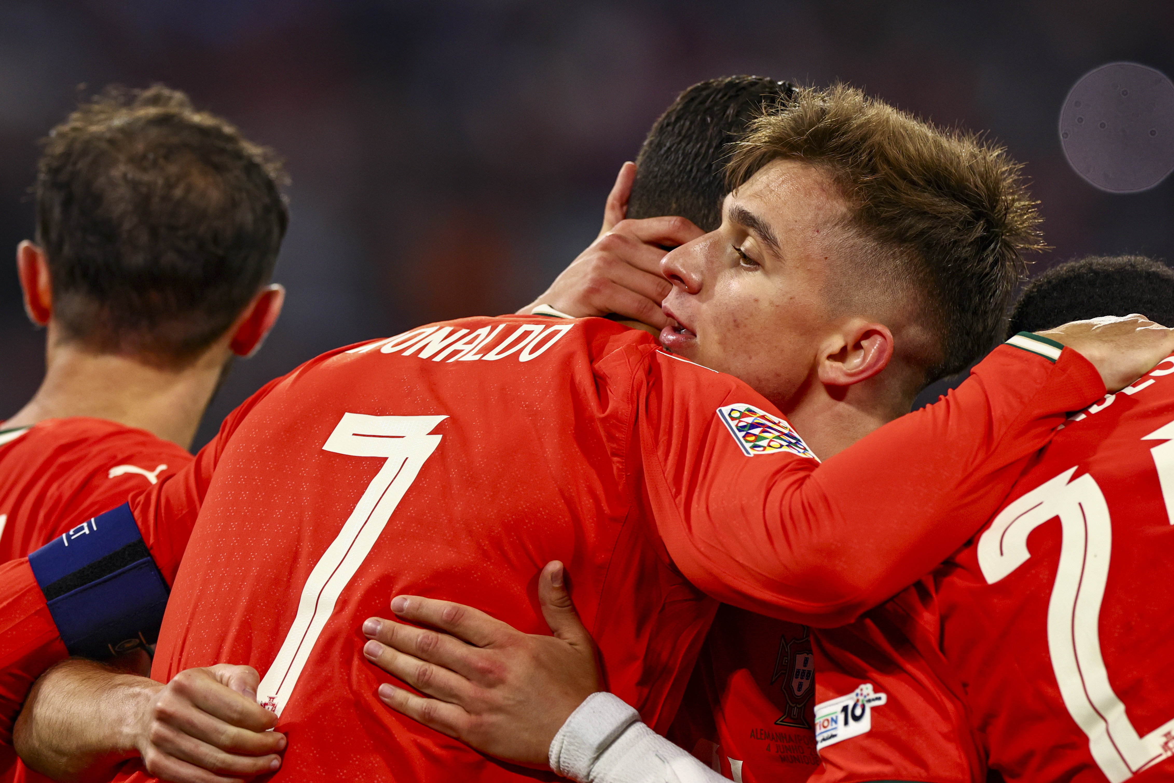 爱游戏网站-葡萄牙选手出色发挥，晋级国际比赛半决赛