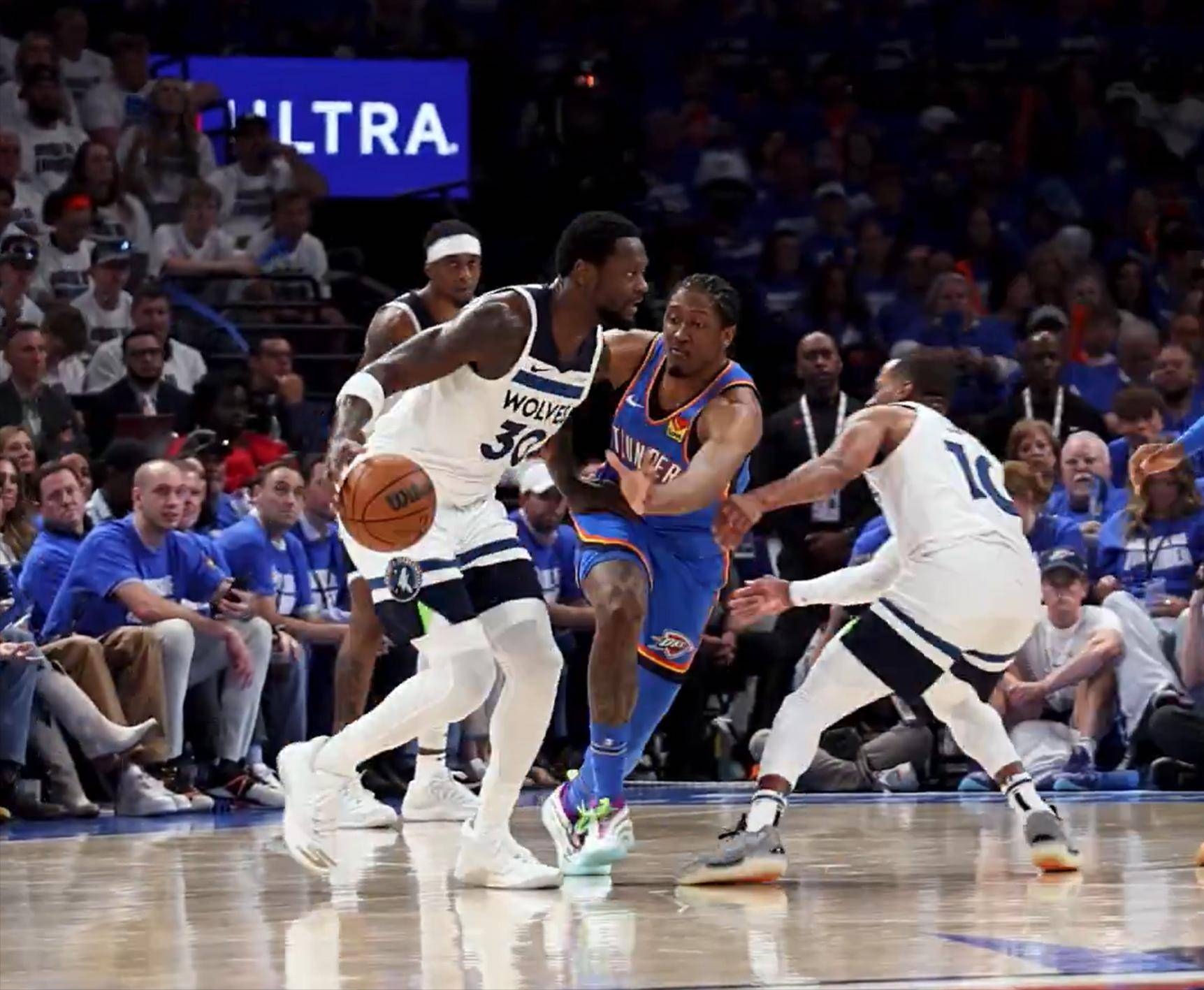 爱游戏直播-篮网惨负森林狼,莱昂纳德29分全队最高