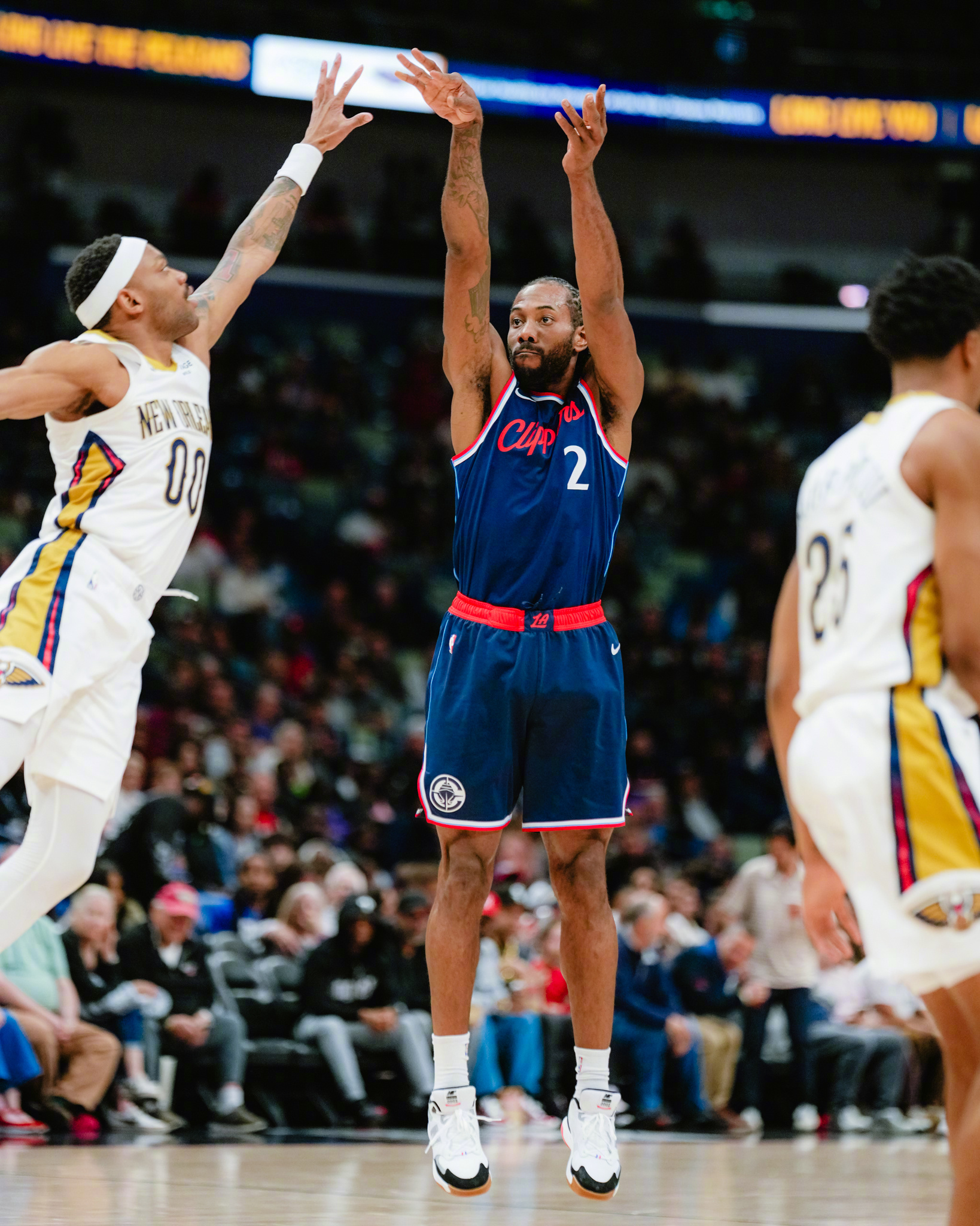 爱游戏网页版入口-快船险胜独行侠,伦纳德发挥稳定