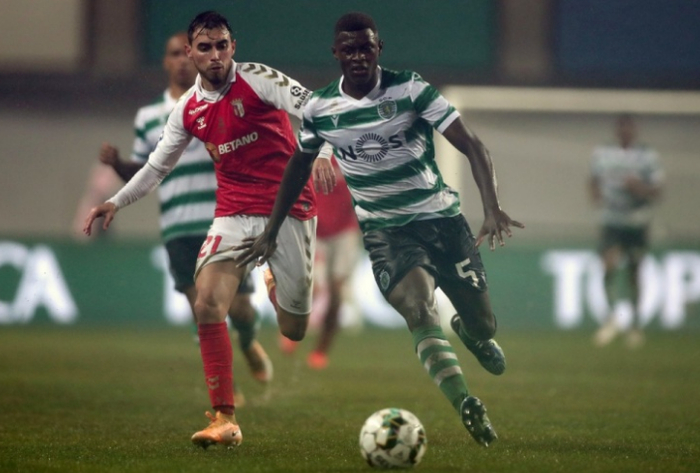 爱游戏官方登录入口-卢森堡选手激情夺冠，实力惊艳