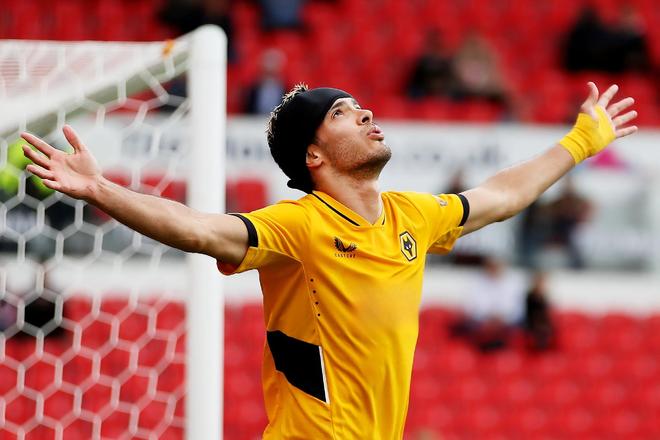 爱游戏登录入口-狼队主场再遭惨败,主场只能守住一点结束连续不胜的简单介绍