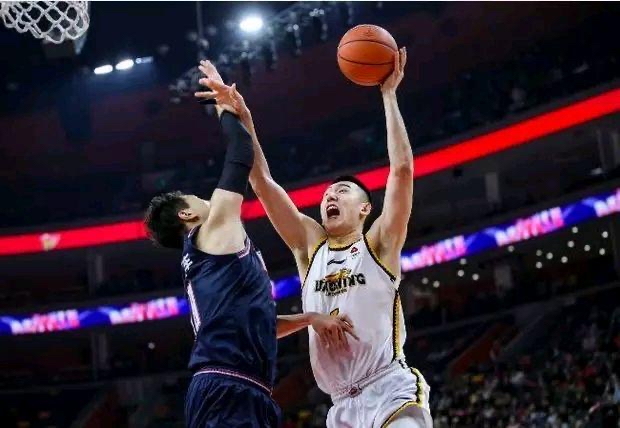 爱游戏app下载-河北男篮稳住局势，赢得悬念四起的简单介绍